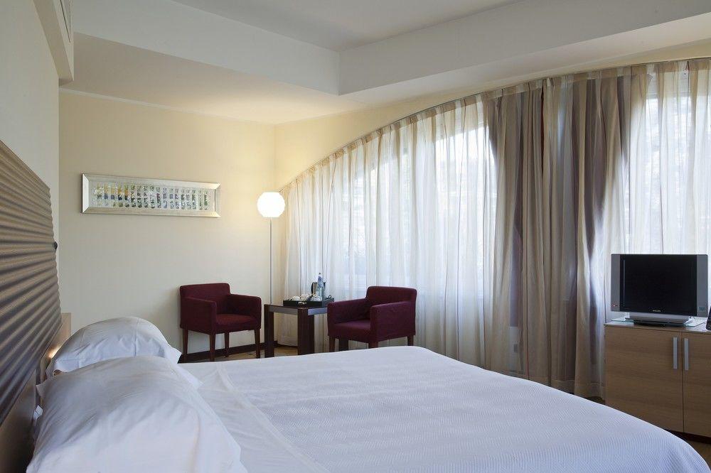 Hotel NH Milano 2 Segrate Esterno foto